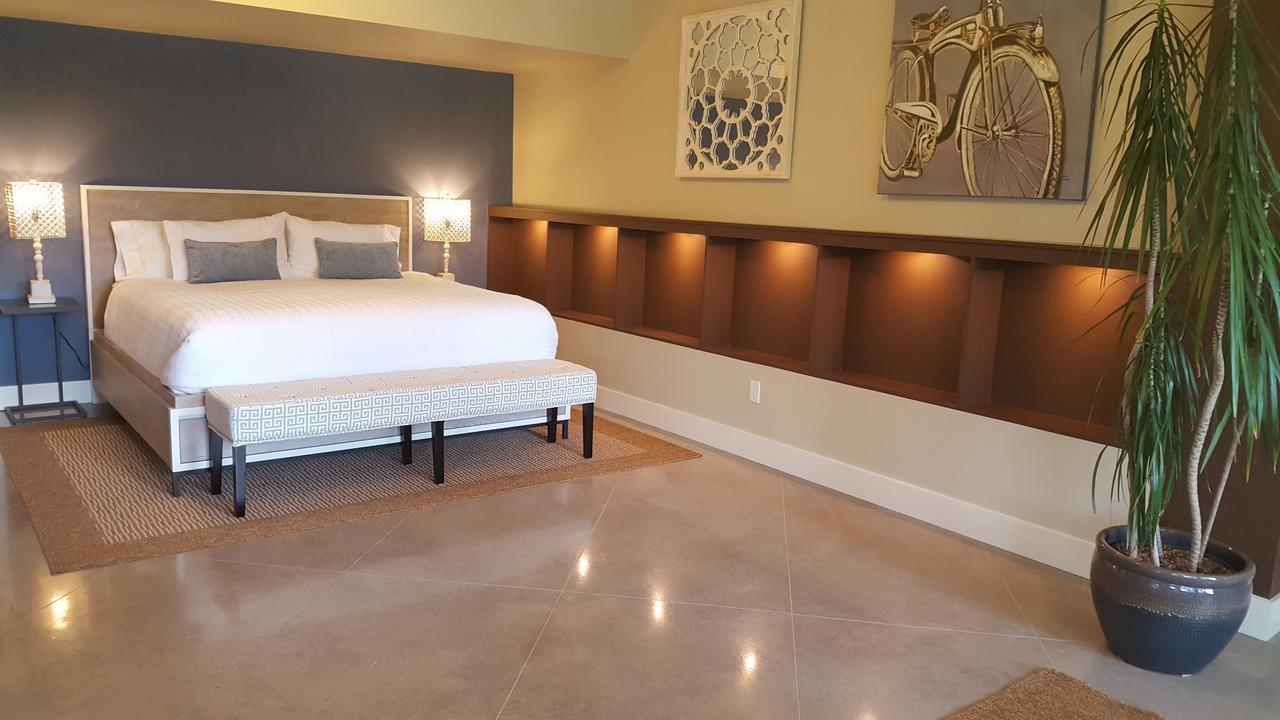 Teehouse Bed & Breakfast West Kelowna Ngoại thất bức ảnh